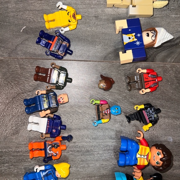 Legos - Picture 1 of 8